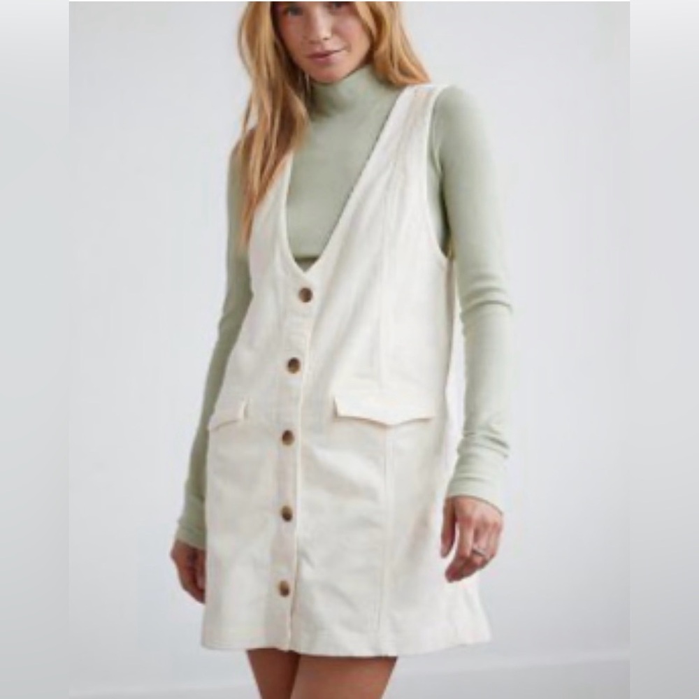 American Eagle Outfitters Cream Sleeveless Dress